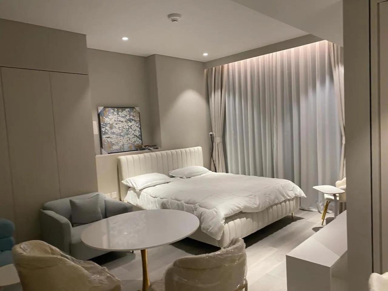 Superior Dubai Marina Studio Apartment With Fascinating Marina And Dubai Eye Views